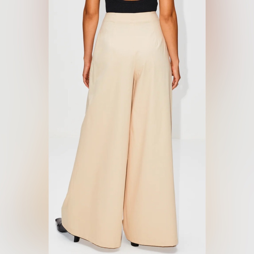 Chic Beige Wide-Leg Women's Pants almost new